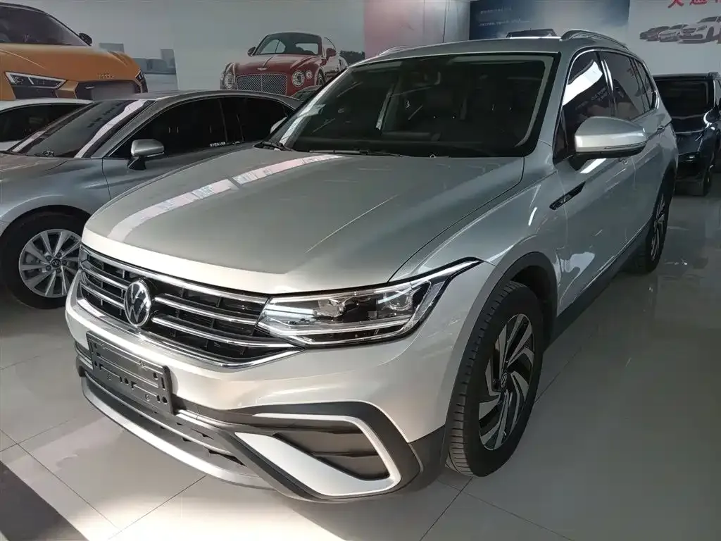 Volkswagen Tiguan L 2021 из CN, фото 6
