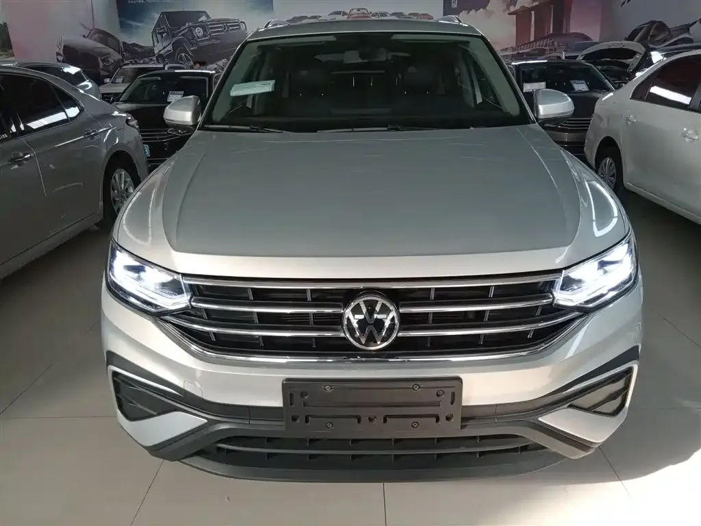 Volkswagen Tiguan L 2021 из CN, фото 4