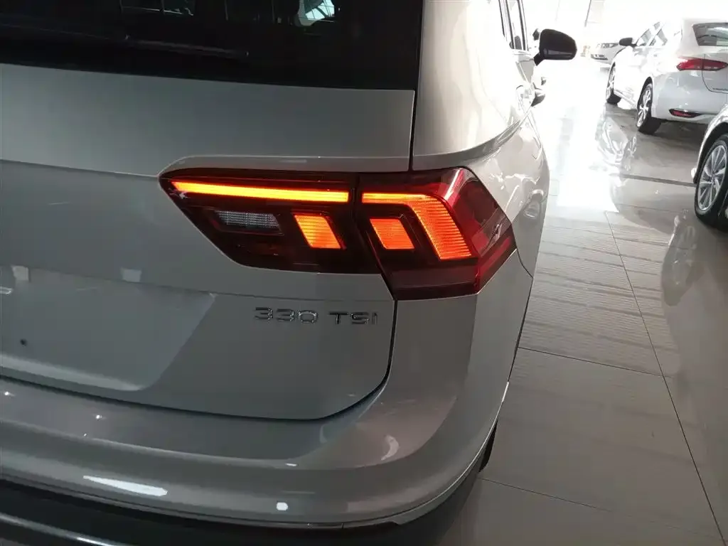 Volkswagen Tiguan L 2021 из CN, фото 9