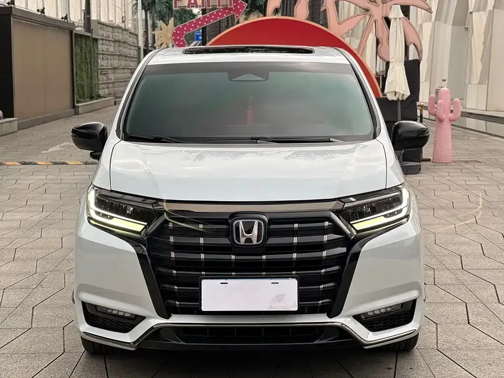 Honda Elysion 2024 из CN, фото 2