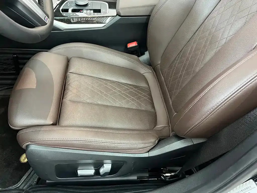 BMW 3 Series 2023 из CN, фото 10