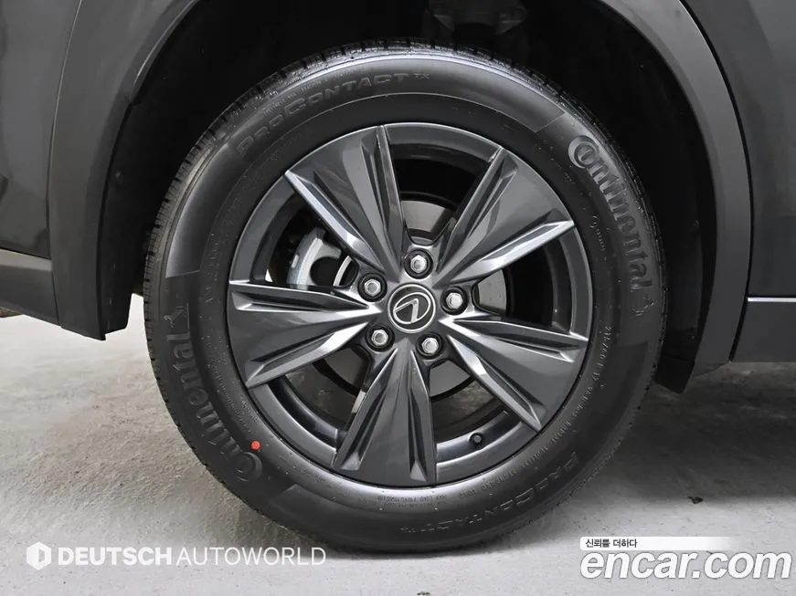 Lexus UX 2025 из KR, фото 3