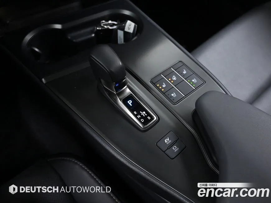Lexus UX 2025 из KR, фото 9