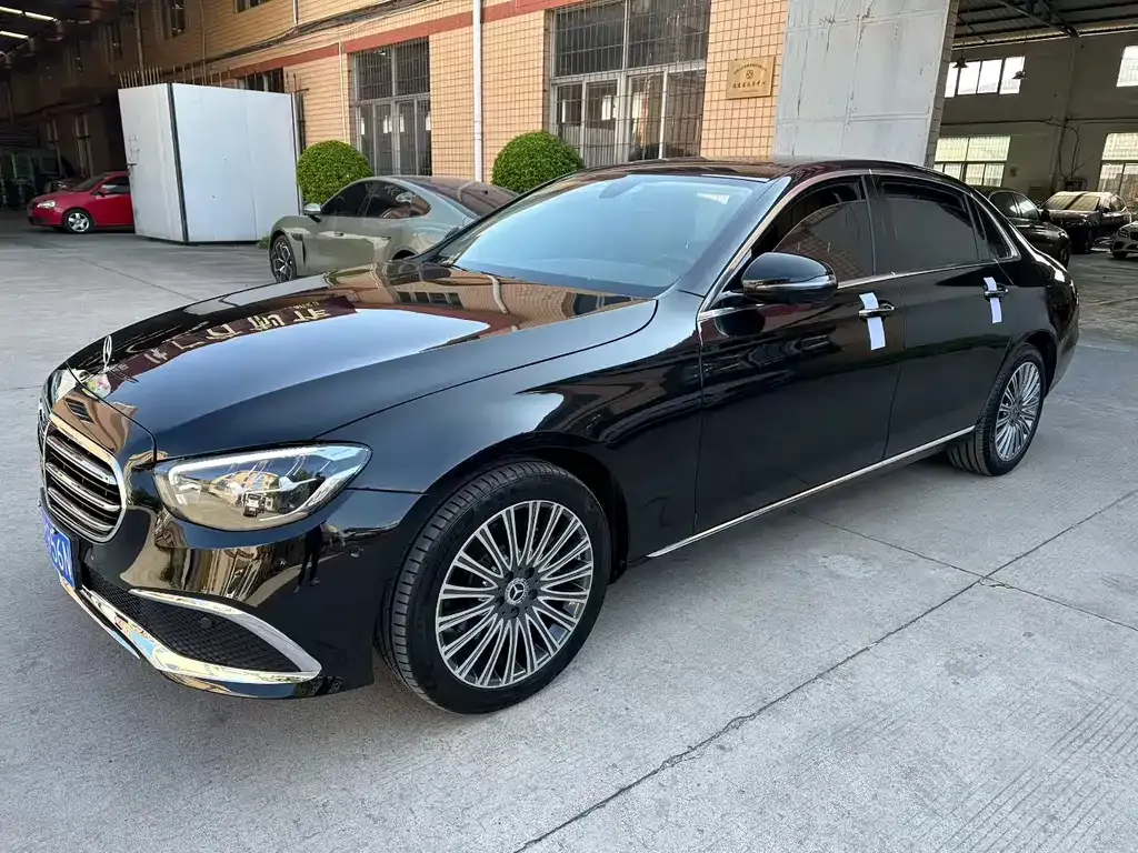 Mercedes-Benz E-Class 2023 из CN, фото 1