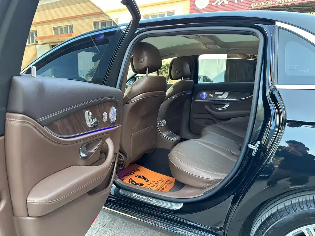 Mercedes-Benz E-Class 2023 из CN, фото 6
