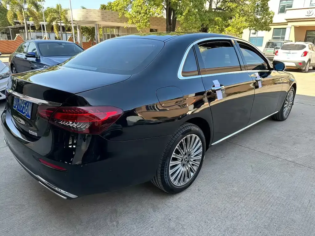 Mercedes-Benz E-Class 2023 из CN, фото 3