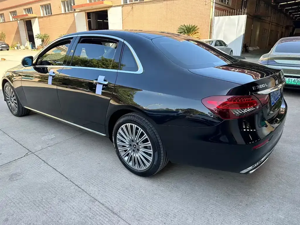 Mercedes-Benz E-Class 2023 из CN, фото 5