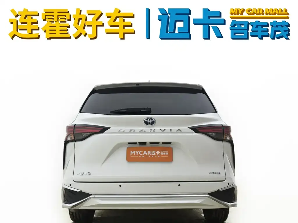 Toyota Granvia — фото 7