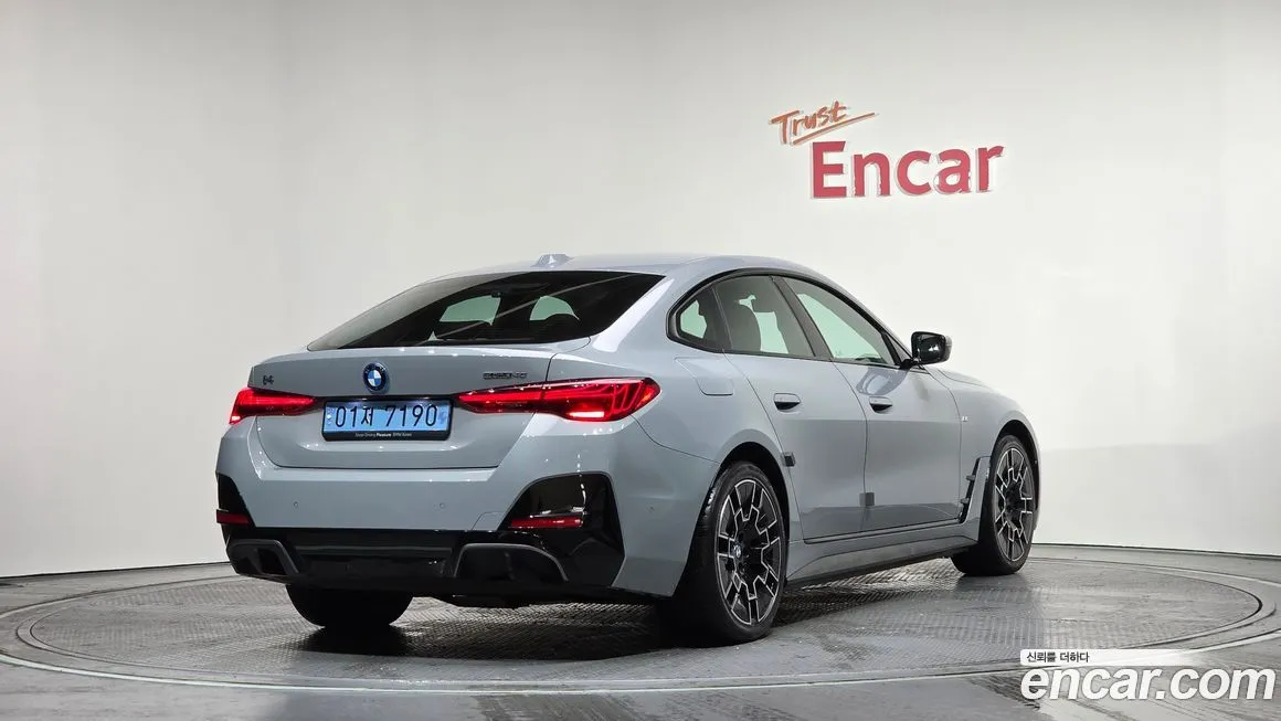 BMW i4 2025 из KR, фото 4