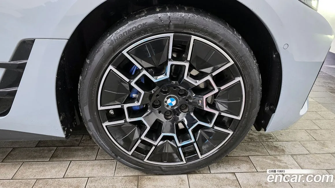BMW i4 2025 из KR, фото 7