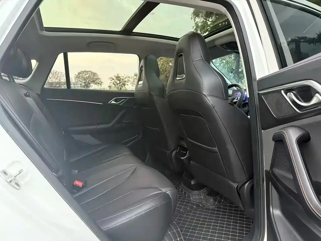 Roewe RX5 2023 из CN, фото 10