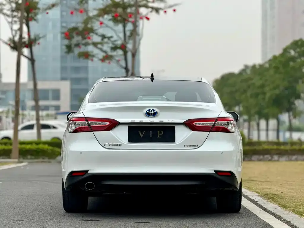 Toyota Camry 2022 из CN, фото 2