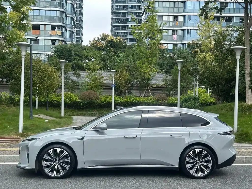 NIO ET5T — фото 5