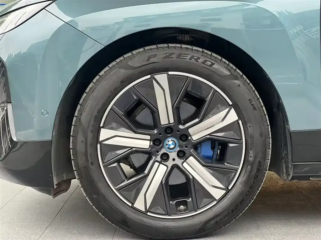 BMW iX 2023 из CN, фото 7