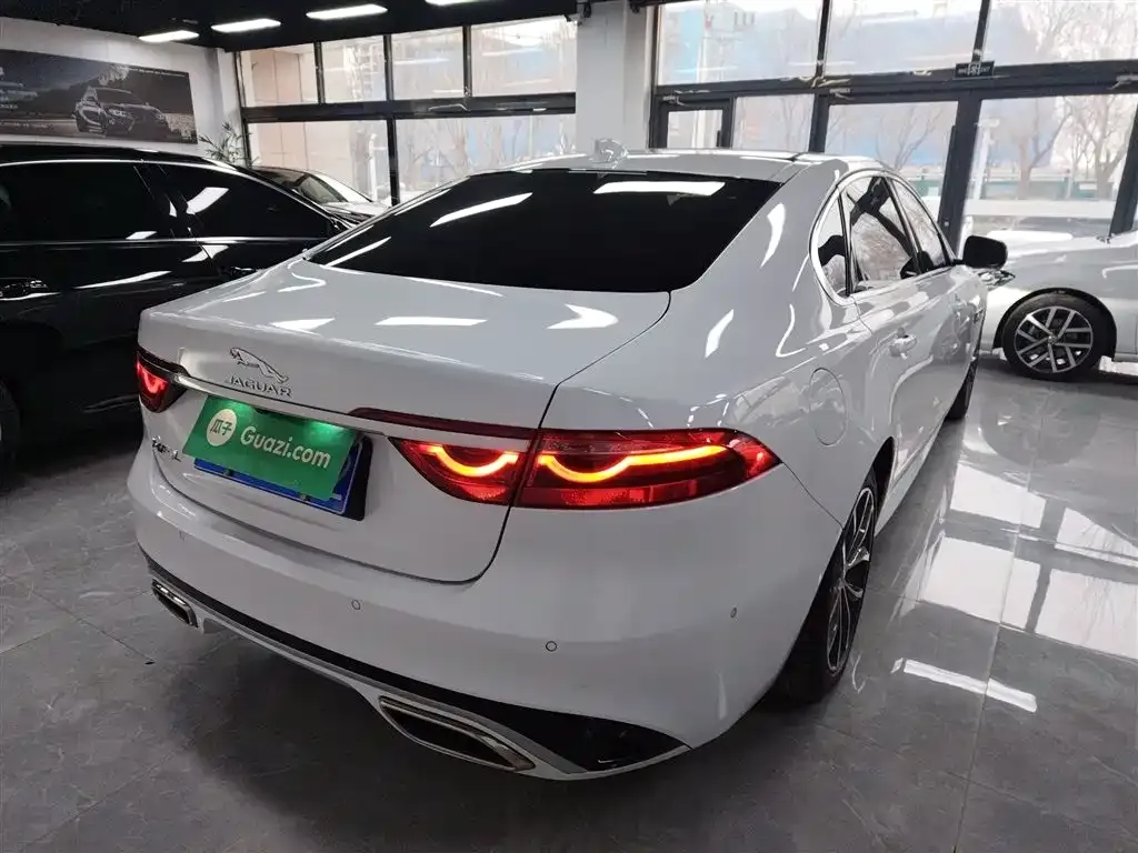 Jaguar XFL 2023 из CN, фото 8