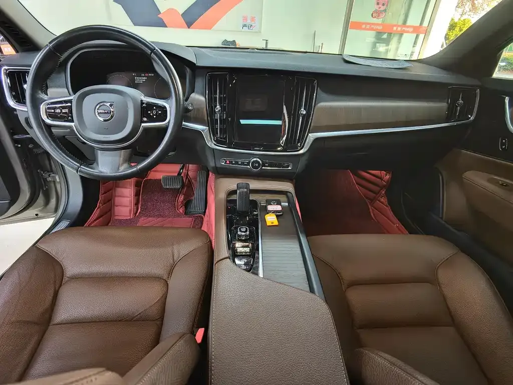 Volvo V90 2021 из CN, фото 7