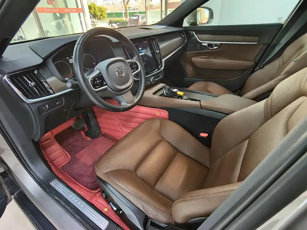 Volvo V90 2021 из CN, фото 6