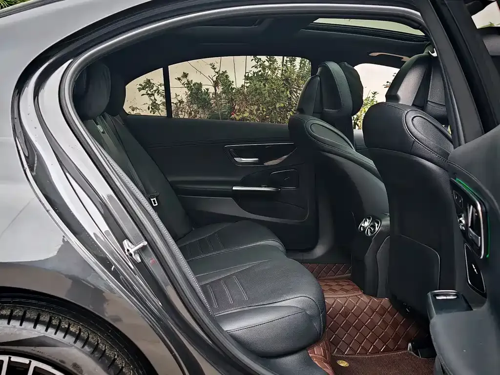 Mercedes-Benz C-Class 2024 из CN, фото 6