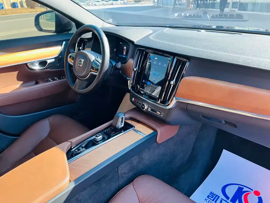 Volvo S90 — фото 7