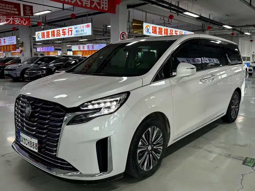 Buick GL8 2023 из CN, фото 1