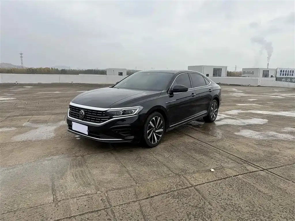Volkswagen Passat 2023 из CN, фото 1
