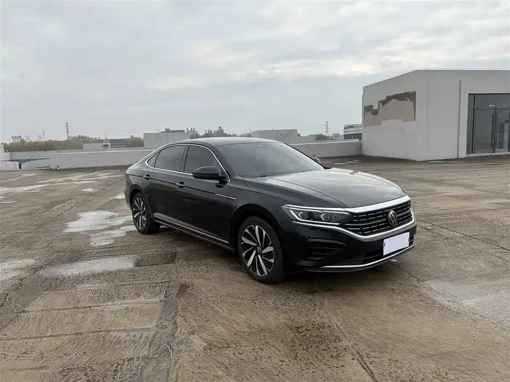 Volkswagen Passat 2023 из CN, фото 4