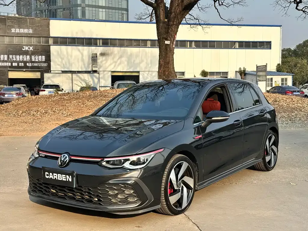 Volkswagen Golf GTI 2023 из CN, фото 1