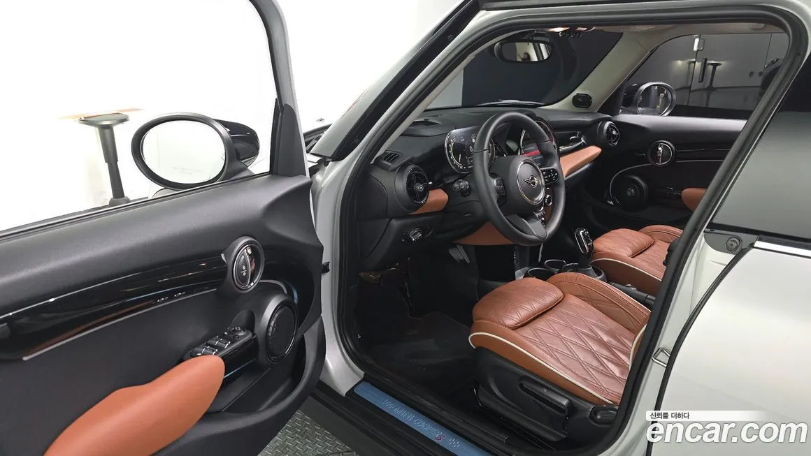 Mini Cooper 2023 из KR, фото 10