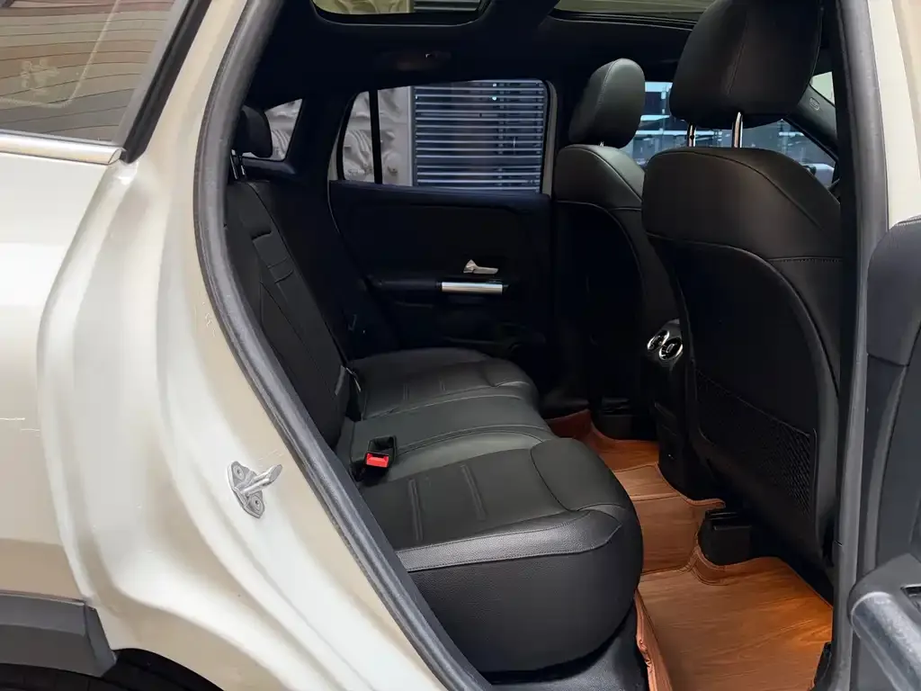 Mercedes-Benz GLA 2021 из CN, фото 2