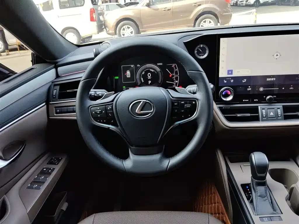 Lexus ES 2025 из CN, фото 9
