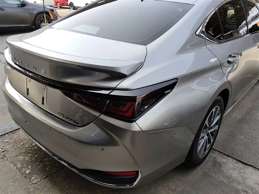 Lexus ES 2025 из CN, фото 3
