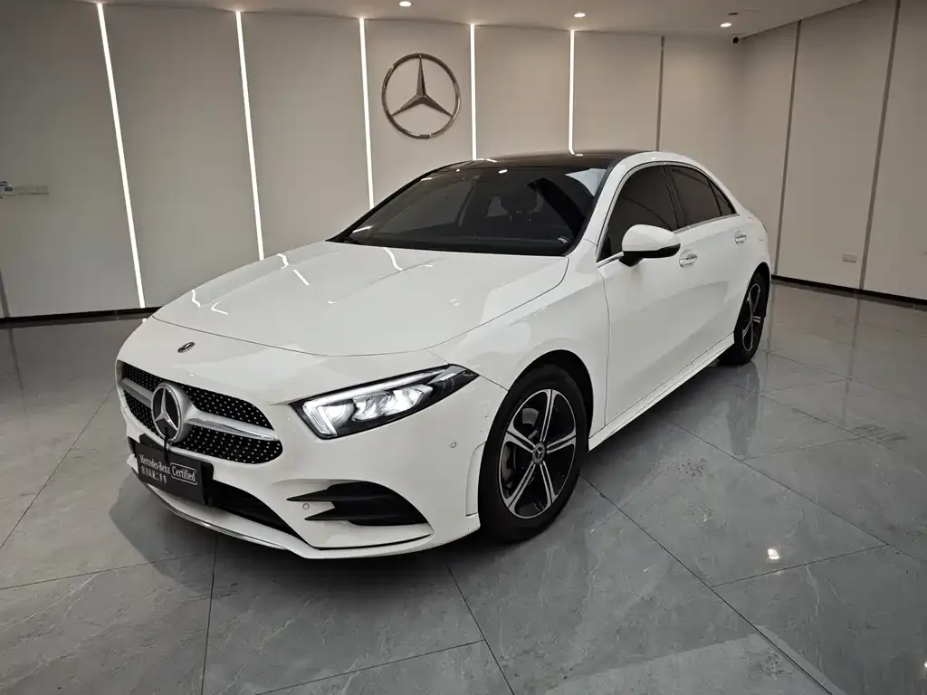 Mercedes-Benz A-Class 2023 из CN, фото 1