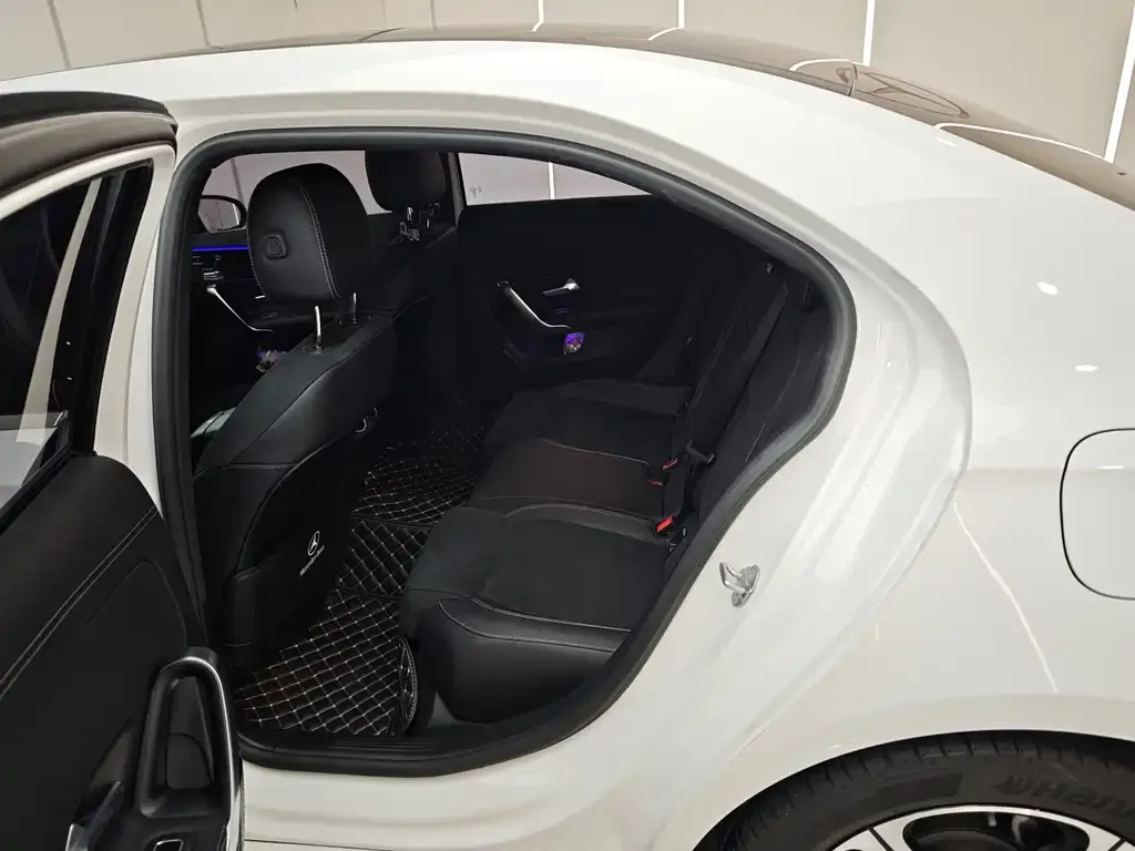 Mercedes-Benz A-Class 2023 из CN, фото 3