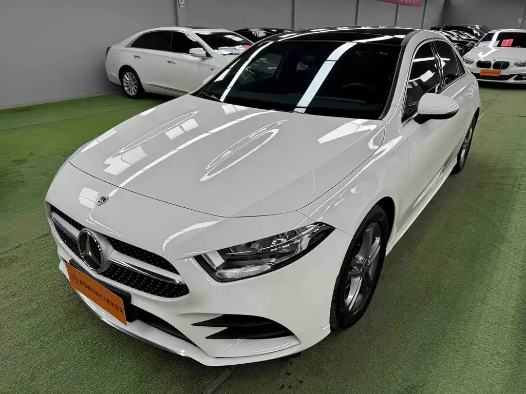 Mercedes-Benz A-Class 2023 из CN, фото 1