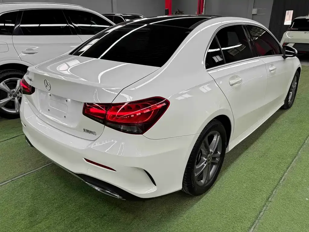 Mercedes-Benz A-Class 2023 из CN, фото 8