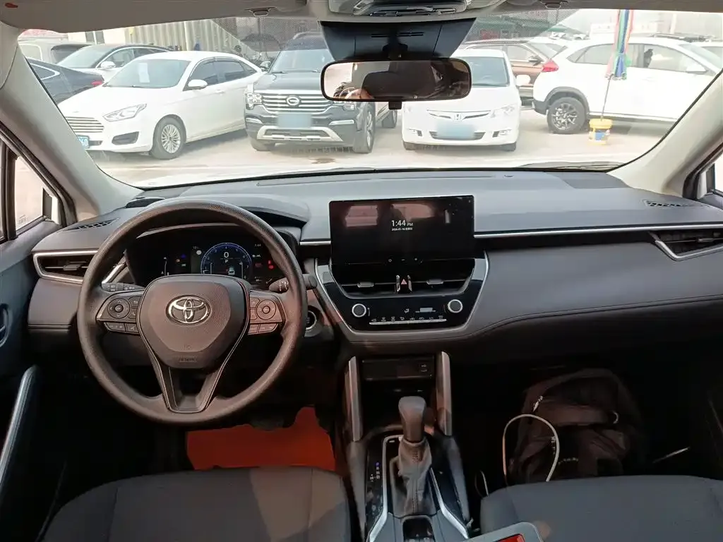 Toyota Corolla Cross 2025 из CN, фото 6