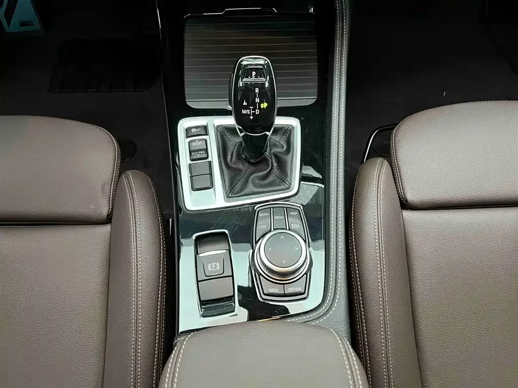 BMW 1 Series 2023 из CN, фото 5