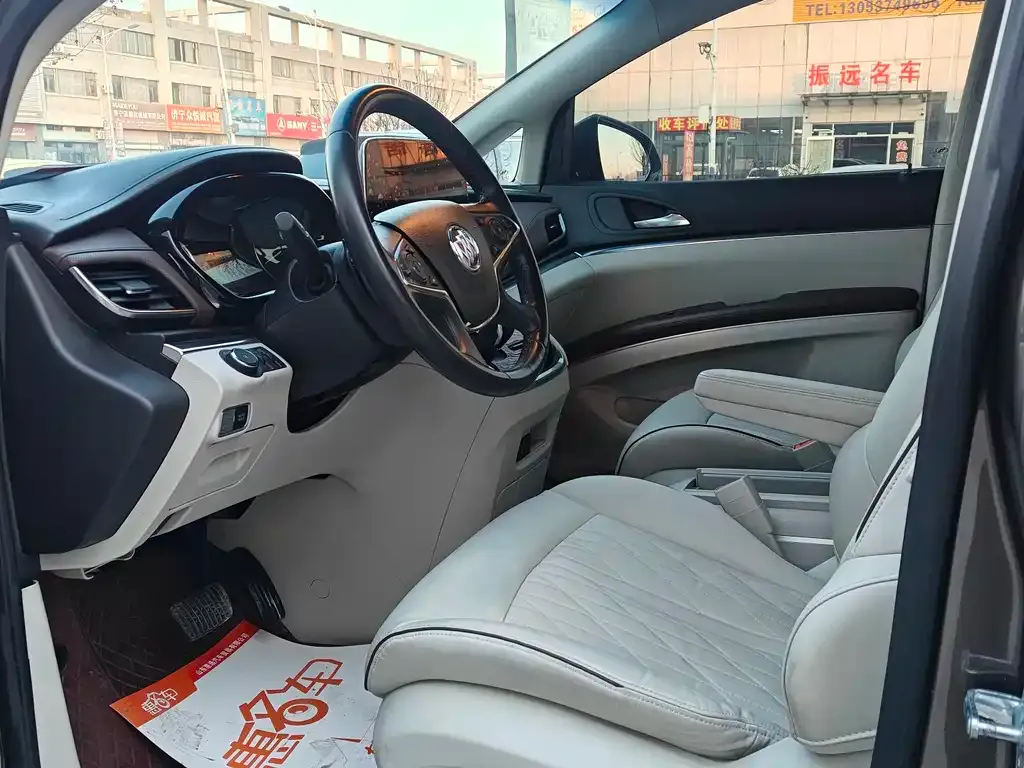 Buick GL8 2023 из CN, фото 6