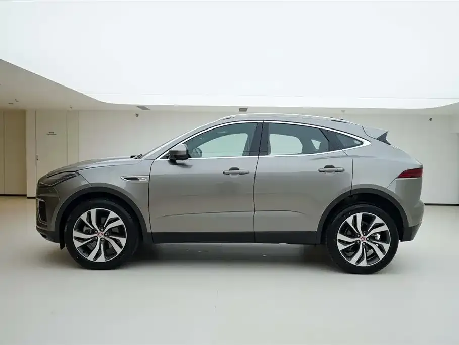 Jaguar E-PACE 2023 из CN, фото 9