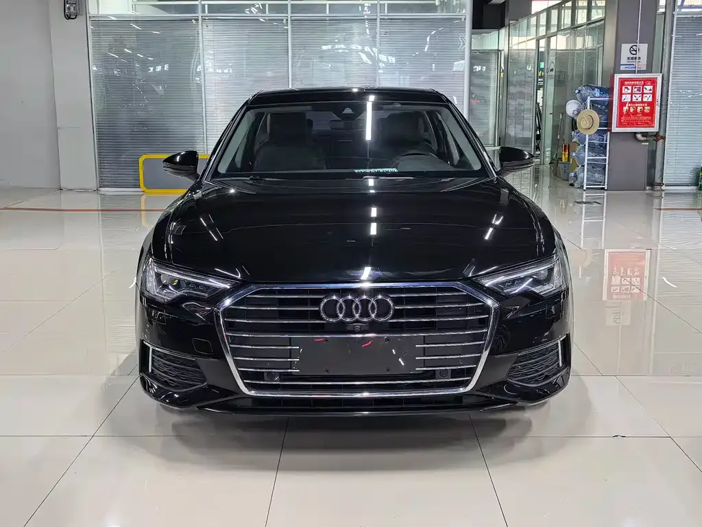 Audi A6L 2022 из CN, фото 2
