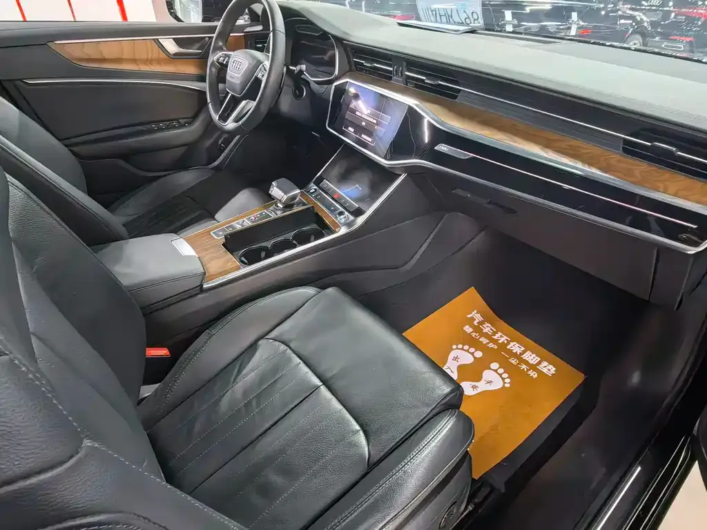 Audi A6L 2022 из CN, фото 5