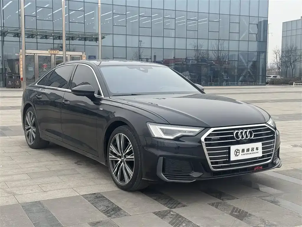 Audi A6L 2021 из CN, фото 9