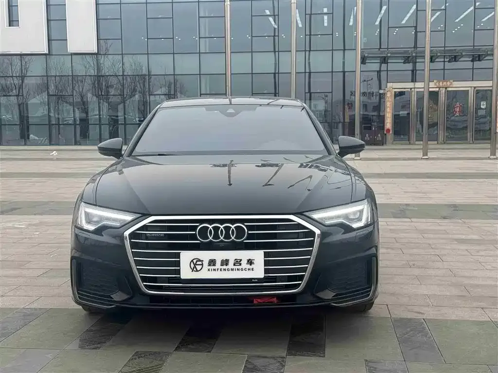 Audi A6L 2021 из CN, фото 4