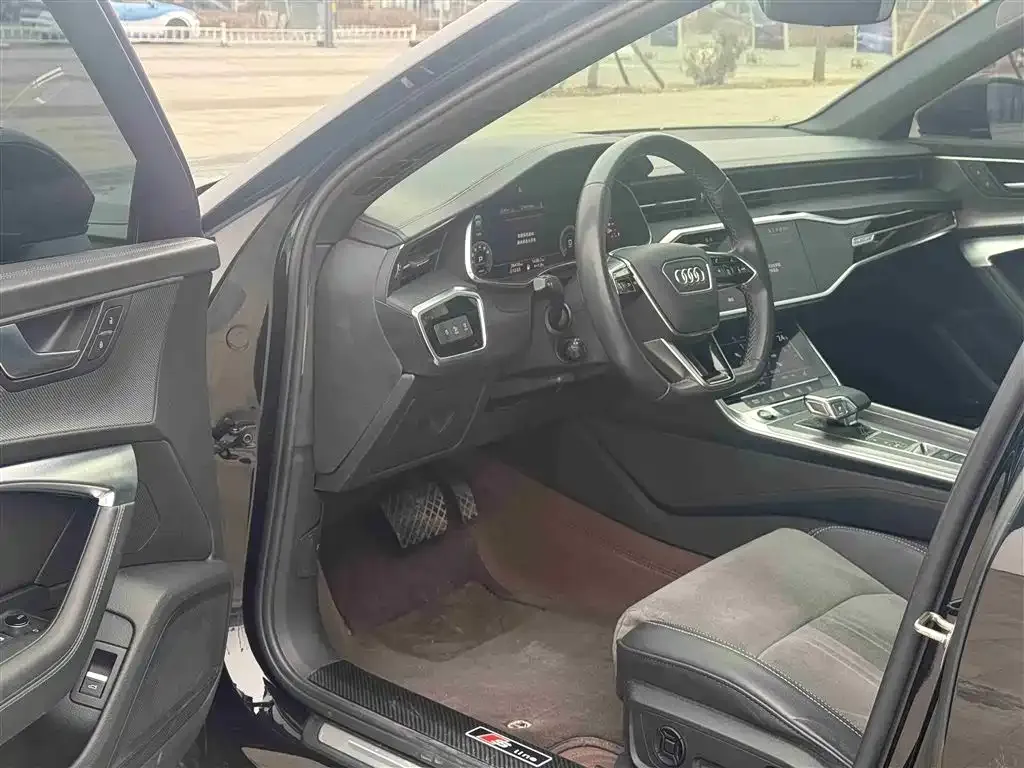 Audi A6L 2021 из CN, фото 10