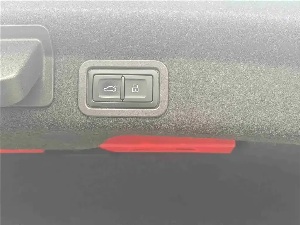 Audi A6L 2021 из CN, фото 5