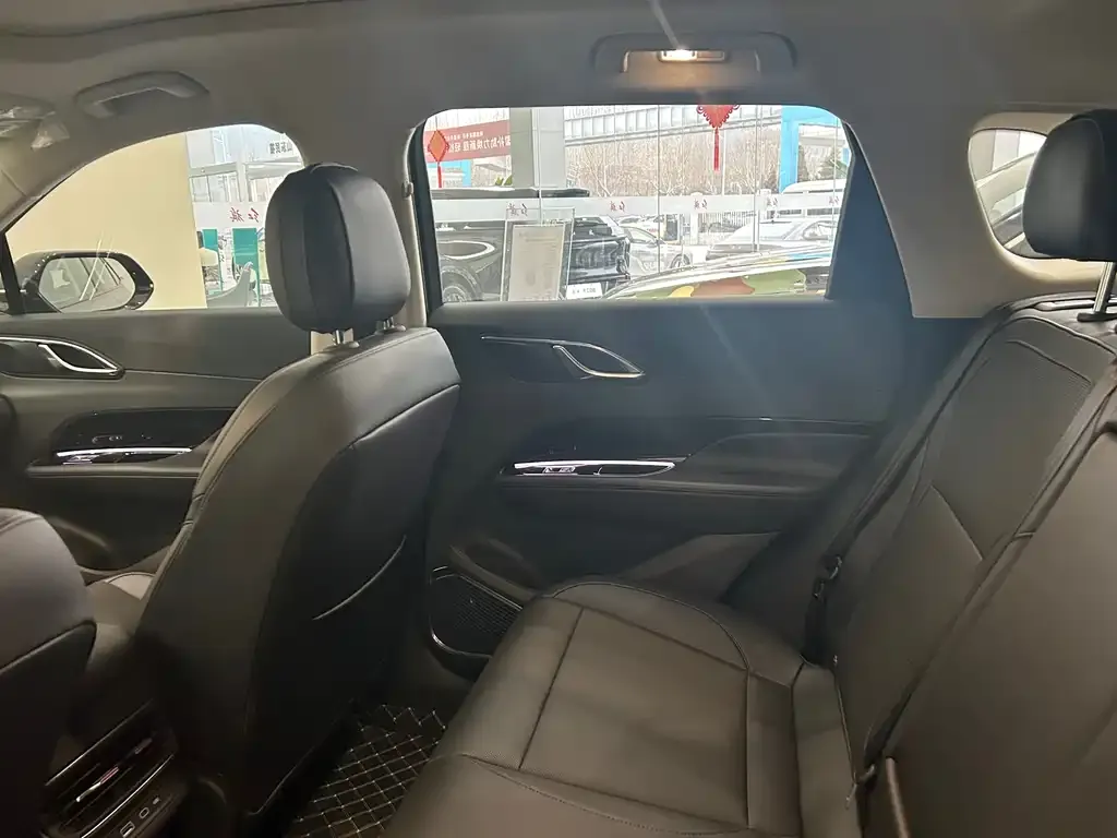 Hongqi HS3 PHEV 2026 из CN, фото 6