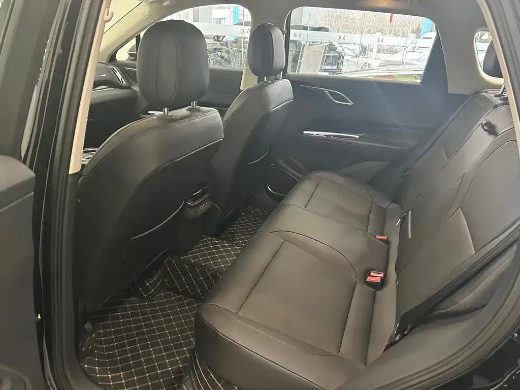 Hongqi HS3 PHEV 2026 из CN, фото 9