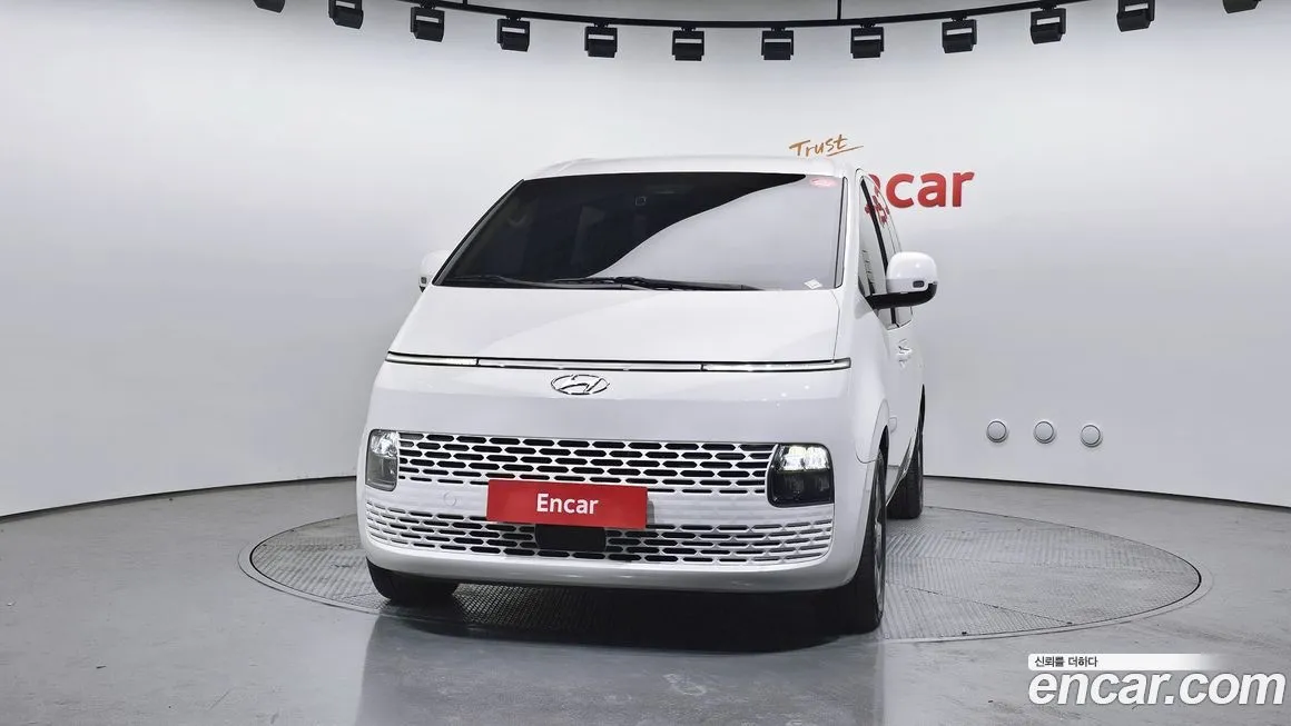 Hyundai Staria 2023 из KR, фото 3