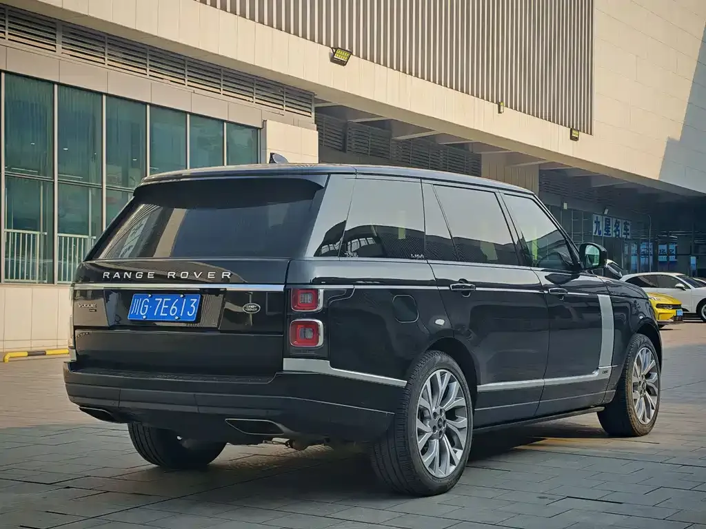 Land Rover Range Rover 2021 из CN, фото 3