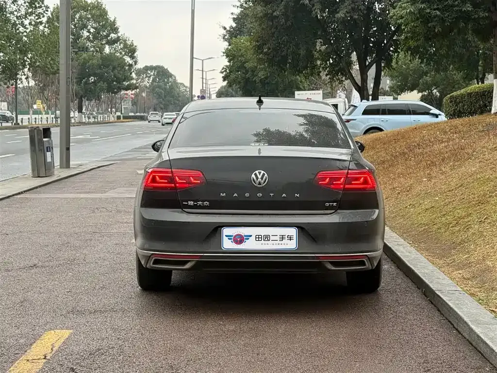 Volkswagen Magotan GTE PHEV 2021 из CN, фото 2